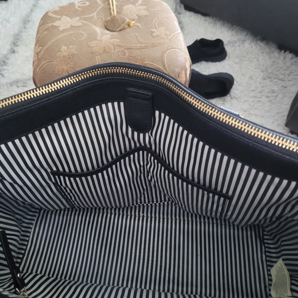 Authentic Kate Spade Large Tote - Picture 7 of 7